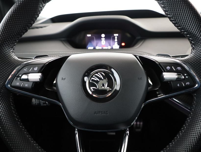 Škoda Enyaq Coupe, 2023 – zdjęcie 31