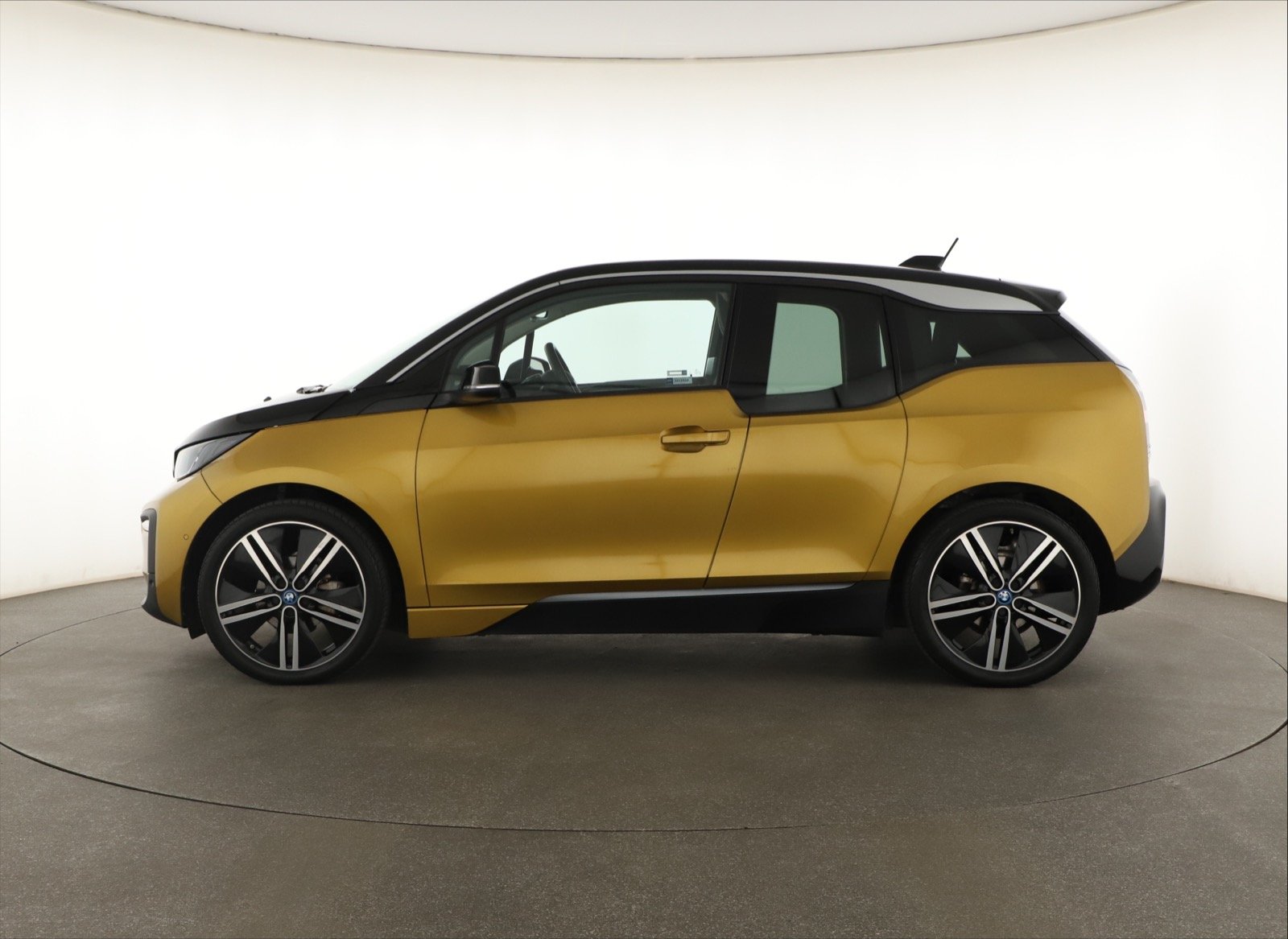 BMW i3 120Ah BEV, 2021 4