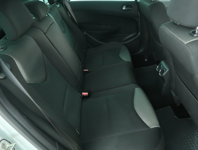 Peugeot 308, 2012
