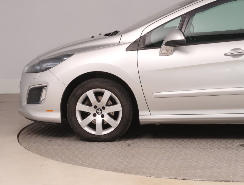 Peugeot 308, 2012