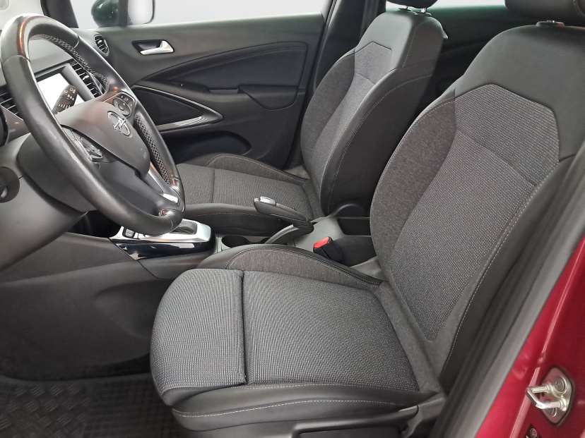 Opel Crossland, 2024