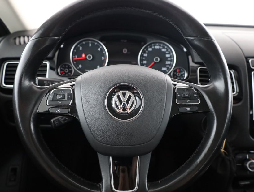 Volkswagen Touareg, 2015
