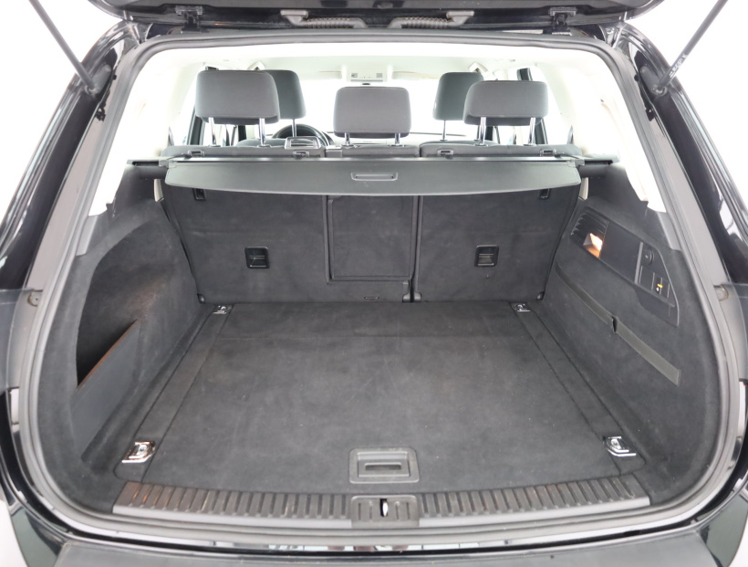 Volkswagen Touareg, 2015