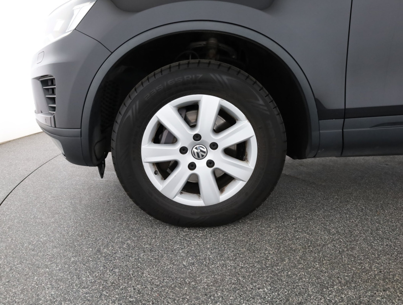 Volkswagen Touareg, 2015