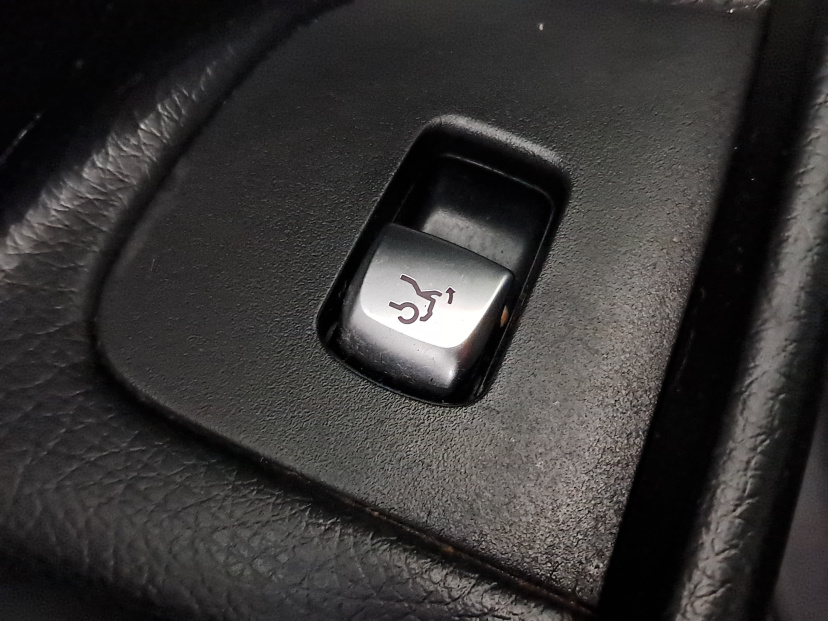 Mercedes-Benz E, 2016