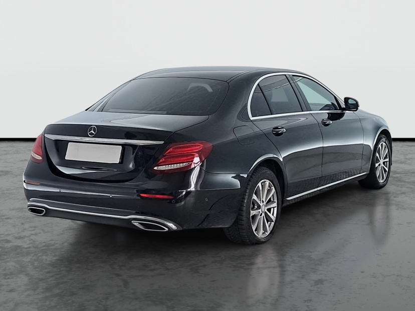 Mercedes-Benz E, 2016