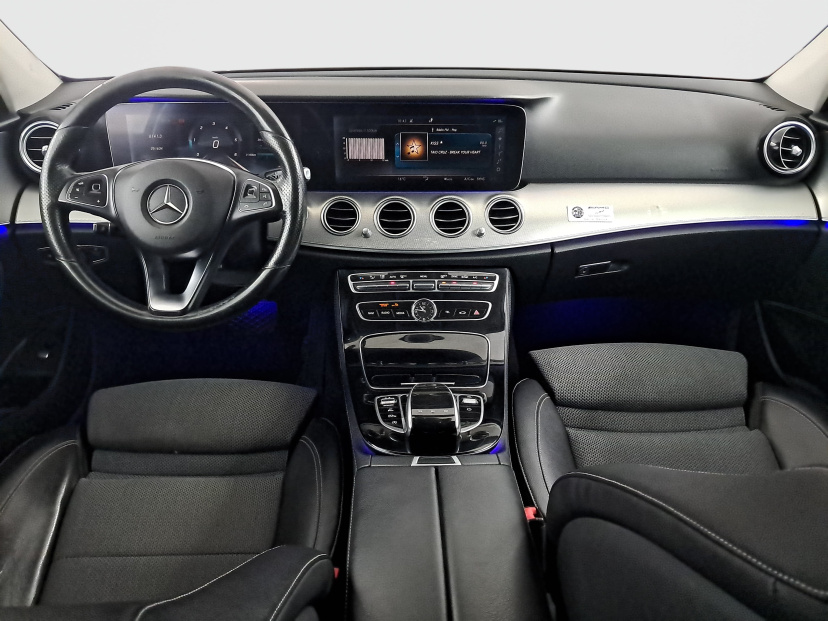 Mercedes-Benz E, 2016