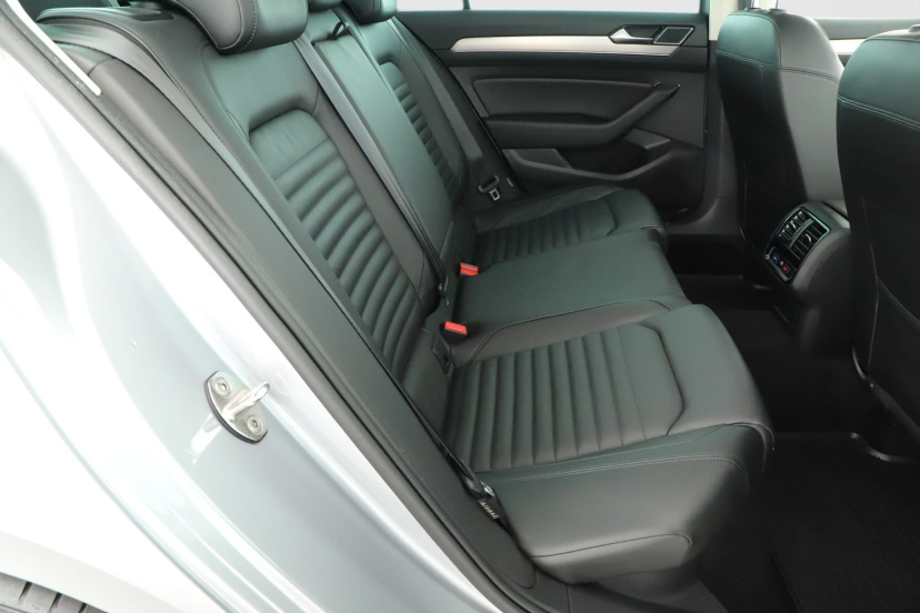 Volkswagen Passat, 2019