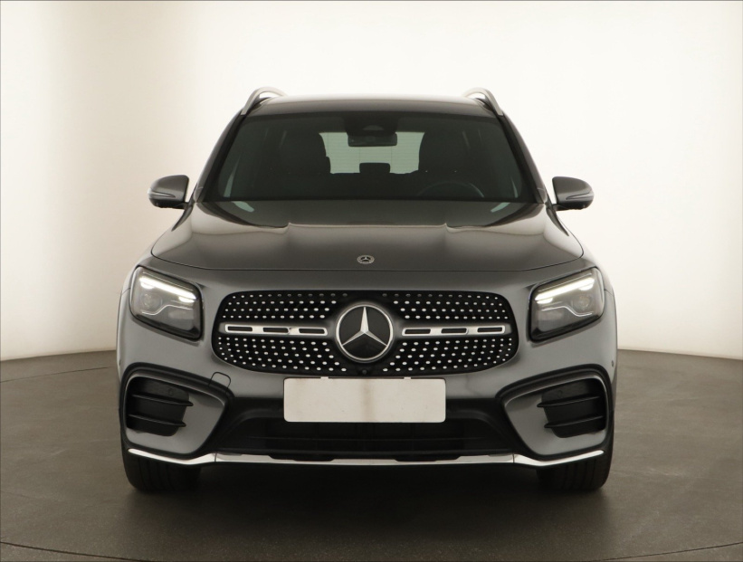 Mercedes-Benz GLB, 2024
