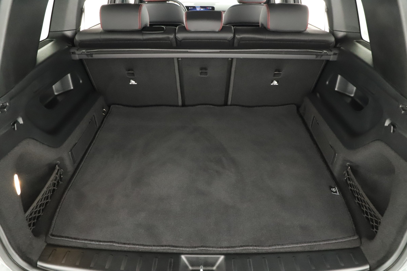 Mercedes-Benz GLB - 2024