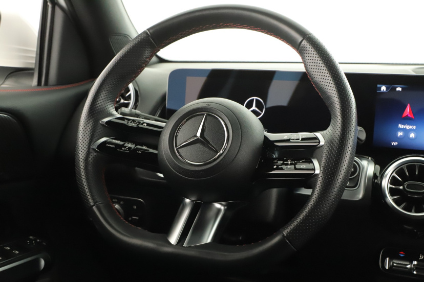 Mercedes-Benz GLB, 2024