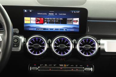 Mercedes-Benz GLB - 2024