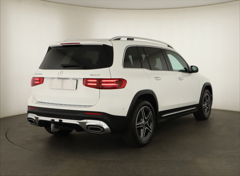 Mercedes-Benz GLB, 2024