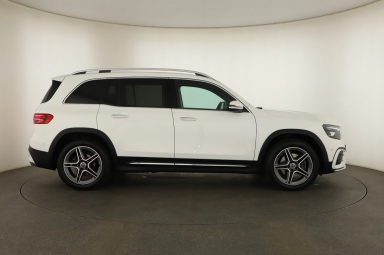Mercedes-Benz GLB - 2024