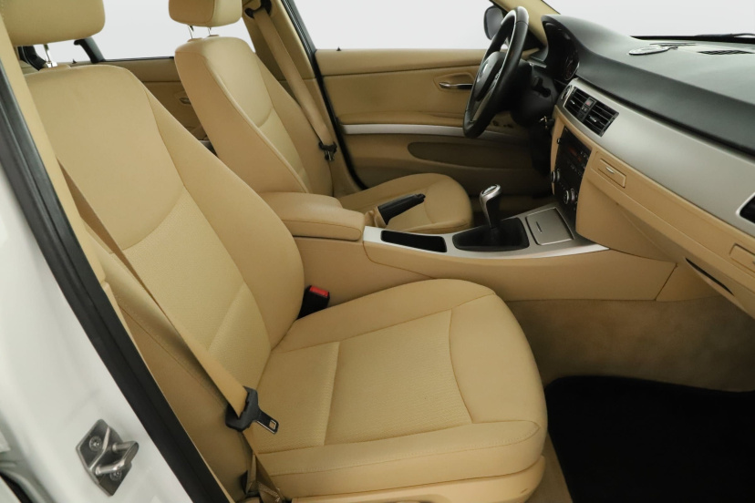 BMW 3, 2011