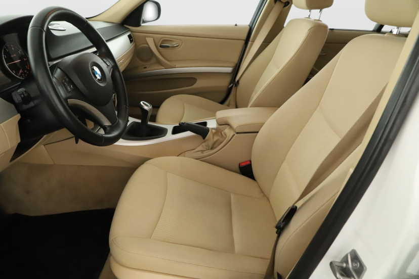 BMW 3, 2011
