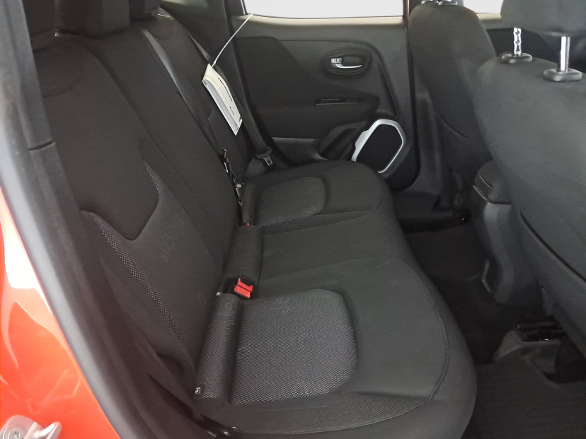 Jeep Renegade, 2015