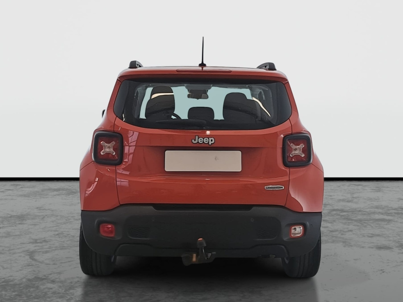 Jeep Renegade, 2015