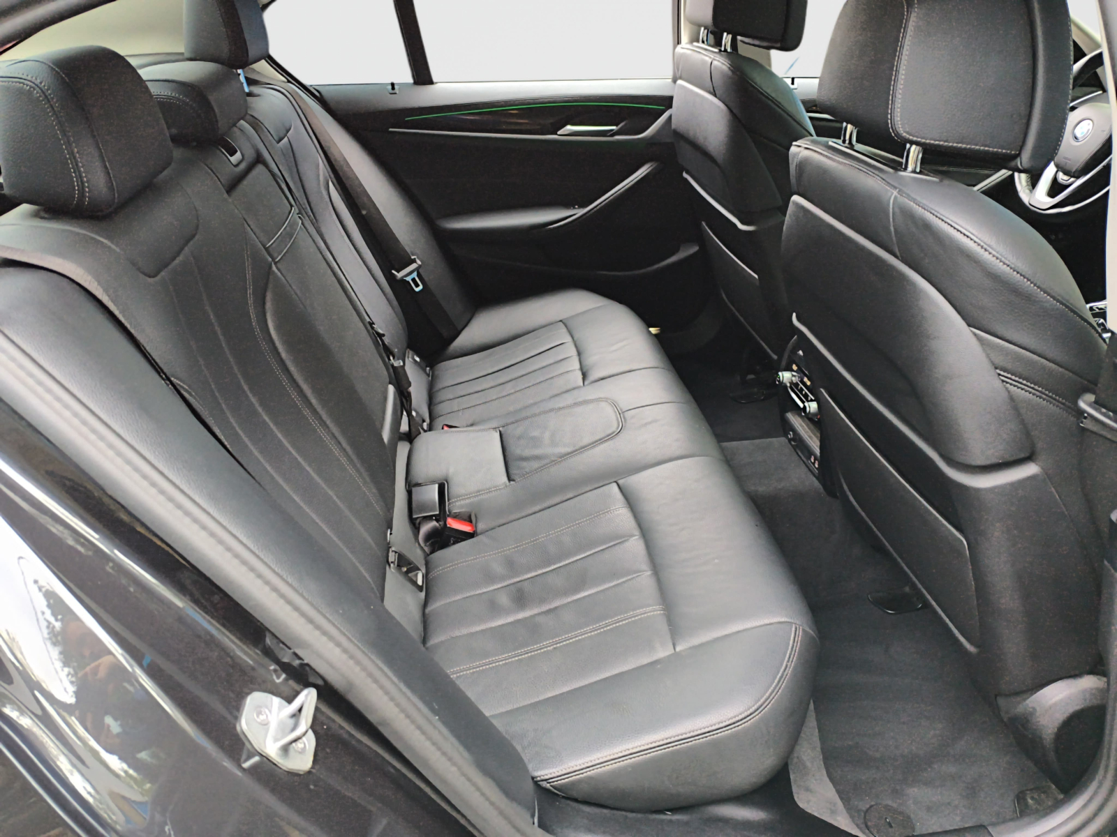 BMW 5 - 2023