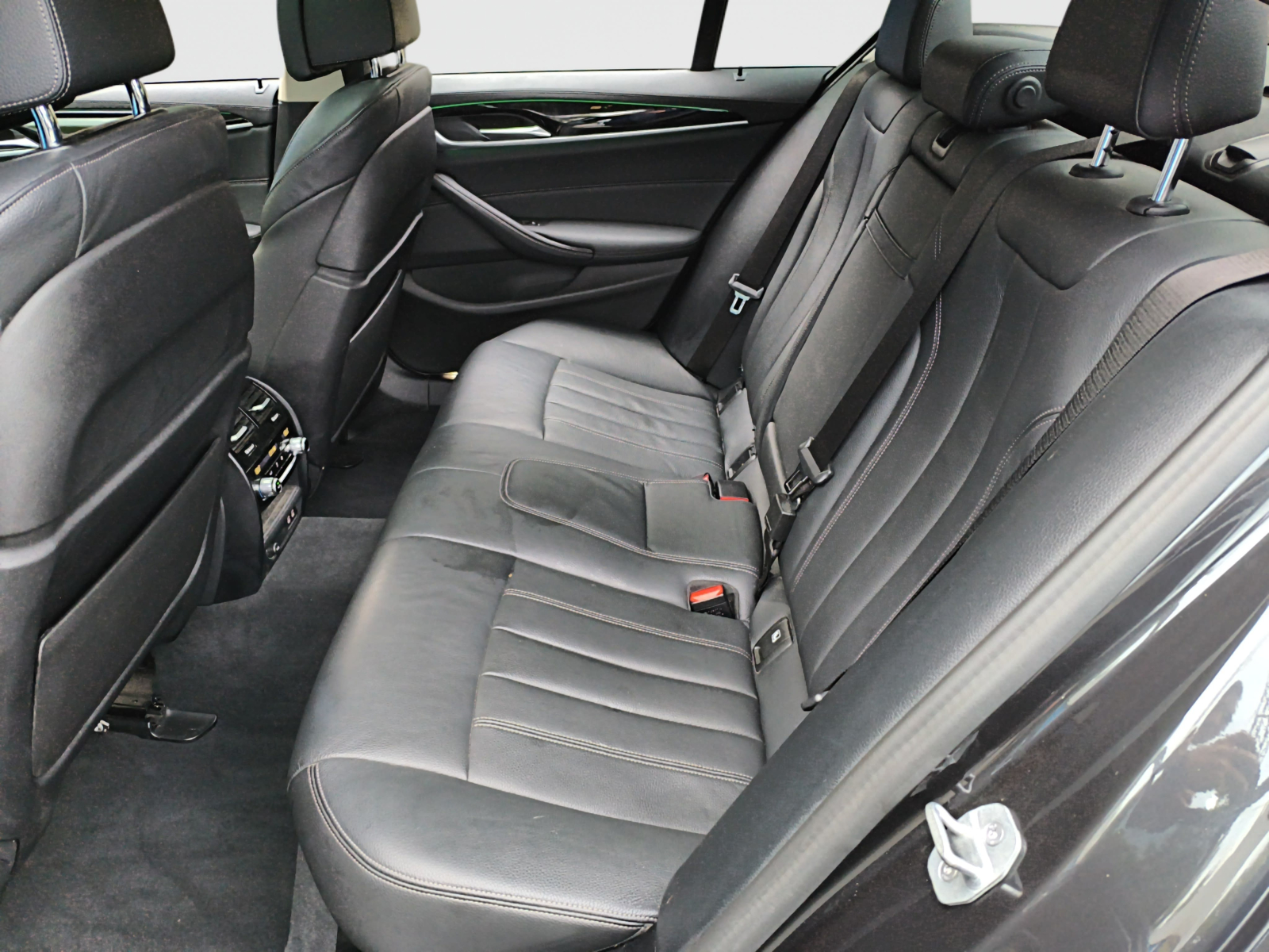 BMW 5 - 2023