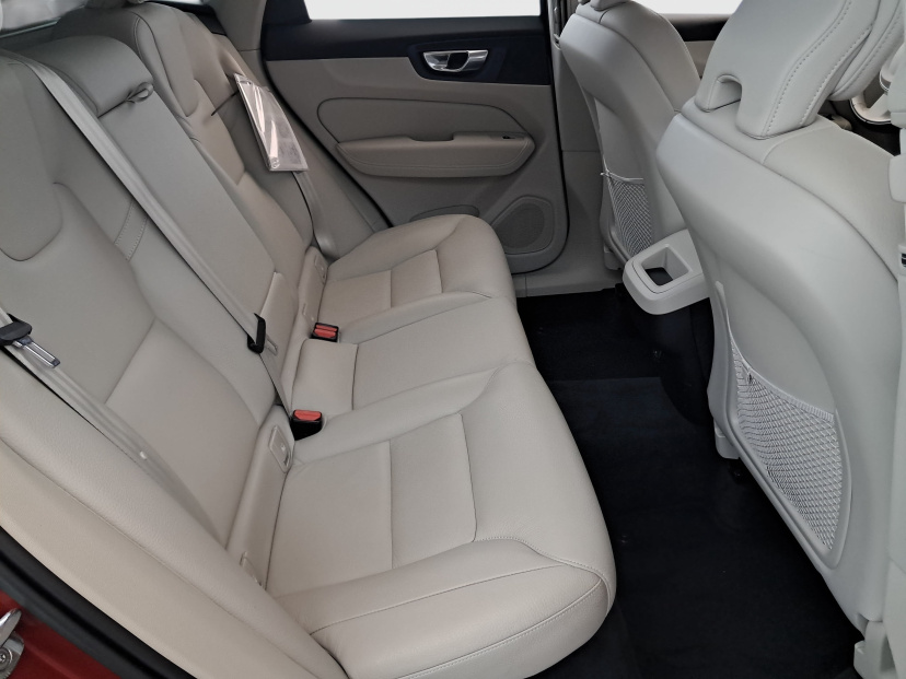 Volvo XC60, 2022