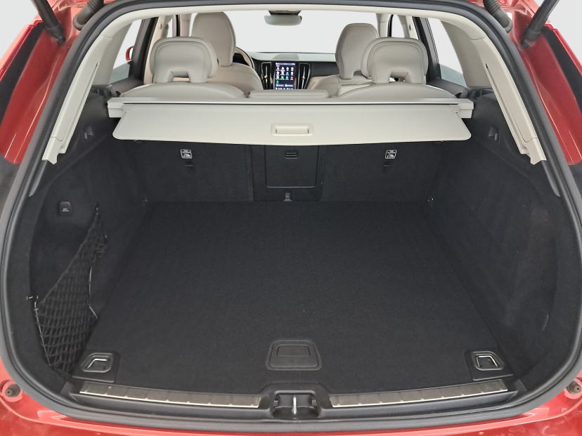 Volvo XC60, 2022