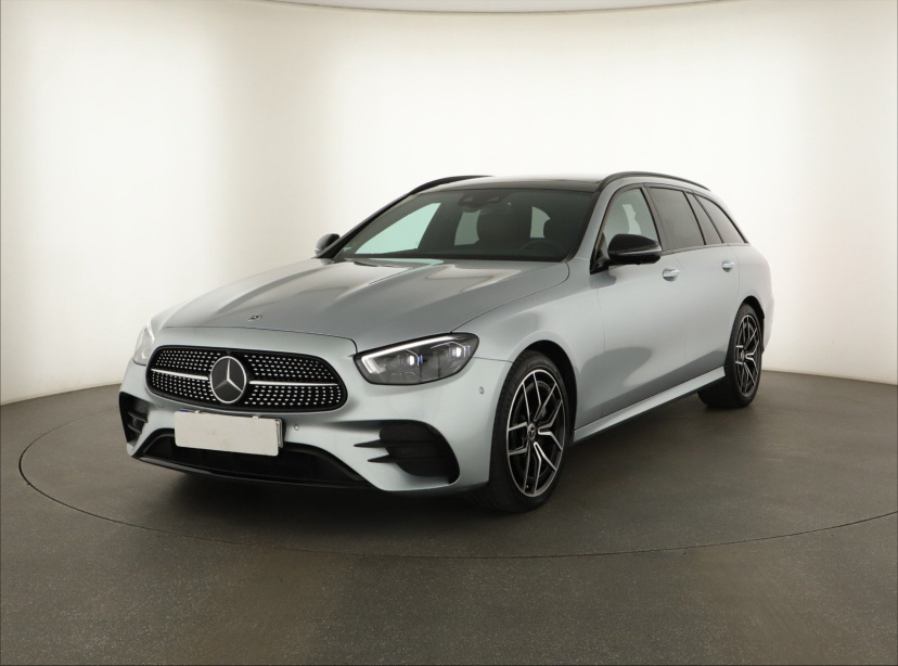 Mercedes-Benz E, 2021
