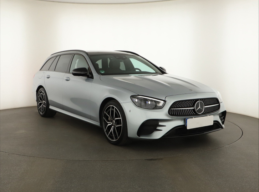 Mercedes-Benz E, 2021