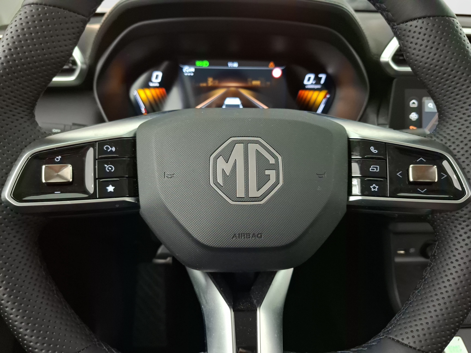 MG ZS SUV - 2025