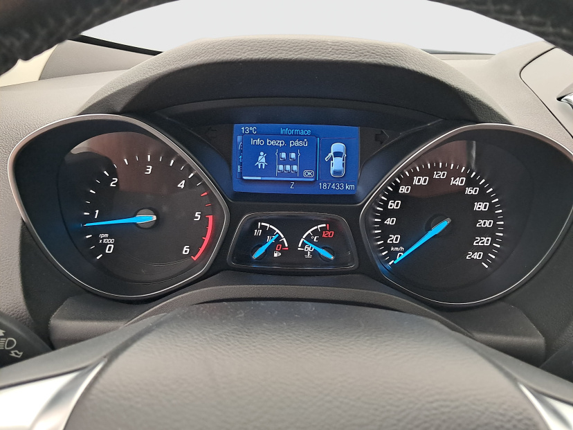 Ford Kuga, 2015