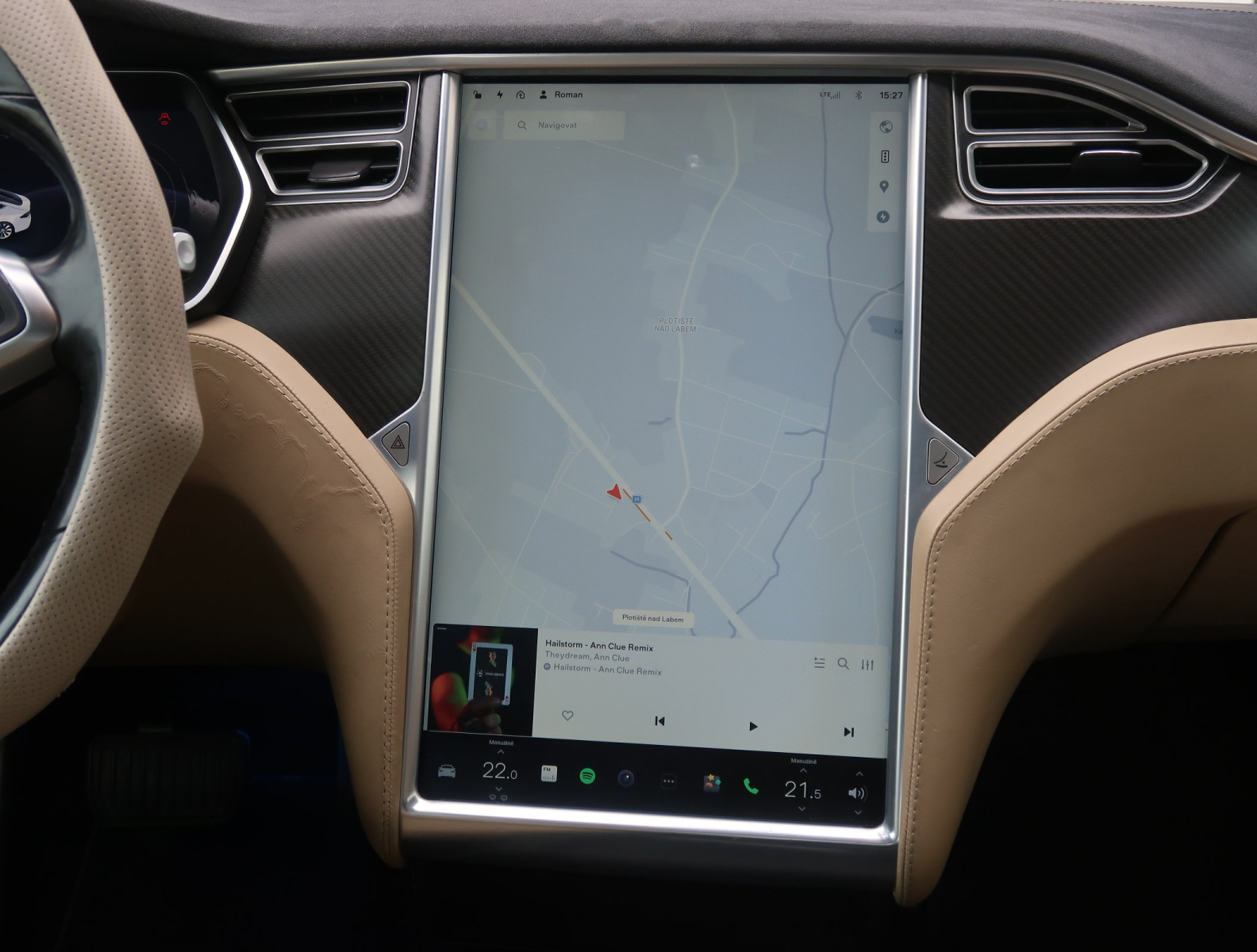 Tesla Model S 85D – fotografie 18