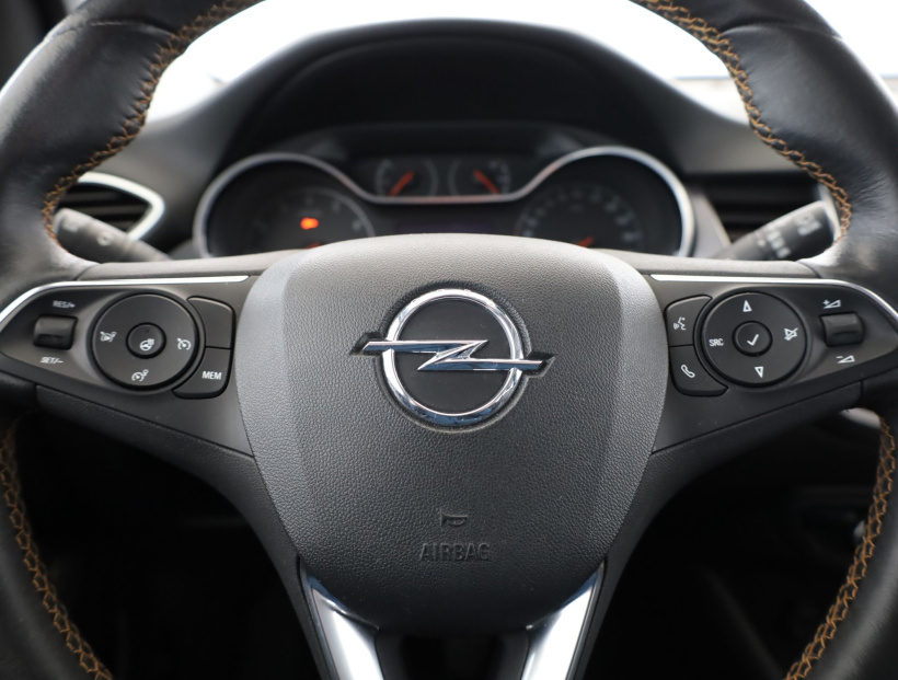 Opel Crossland, 2018