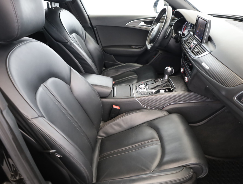 Audi A6 Allroad, 2015