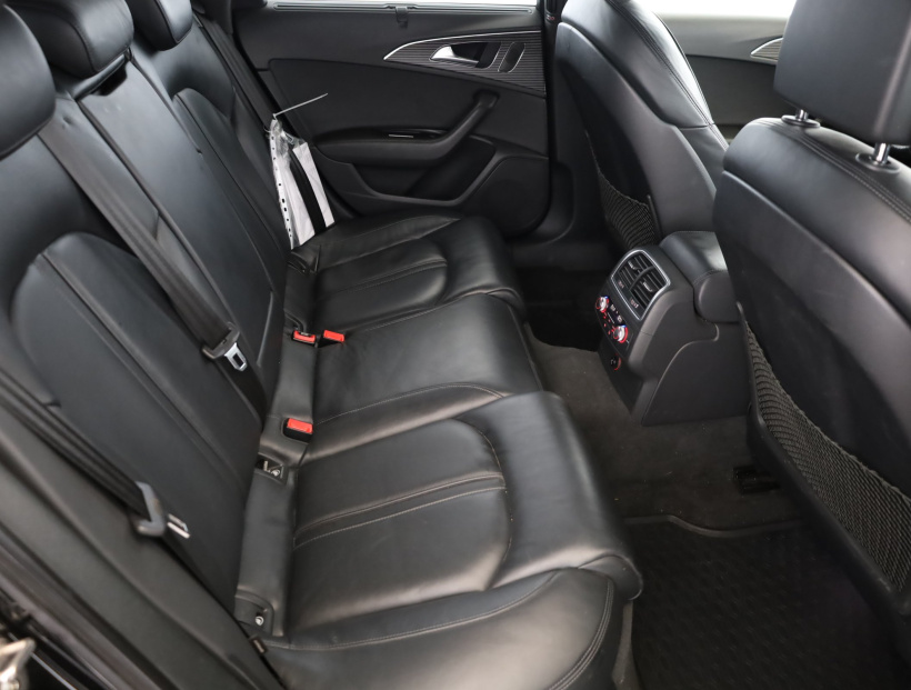 Audi A6 Allroad, 2015