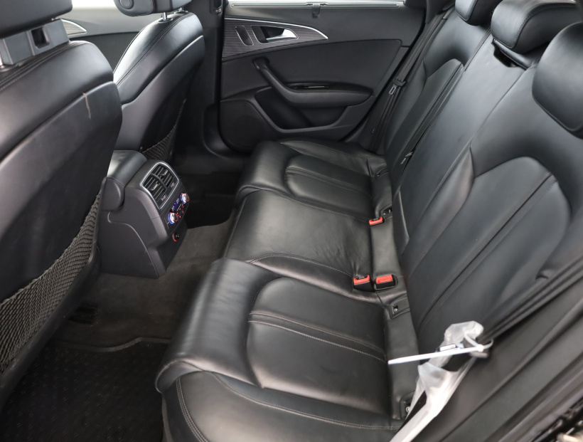 Audi A6 Allroad, 2015