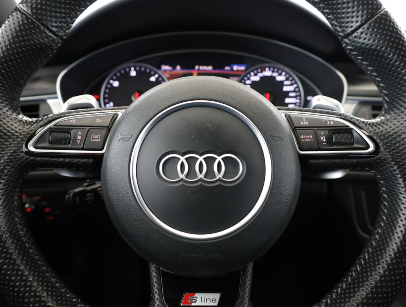 Audi A6 Allroad, 2015