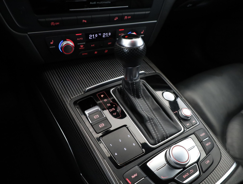 Audi A6 Allroad, 2015