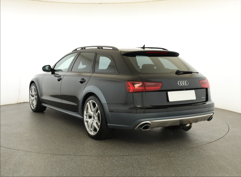 Audi A6 Allroad, 2015