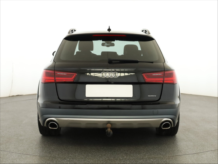 Audi A6 Allroad, 2015