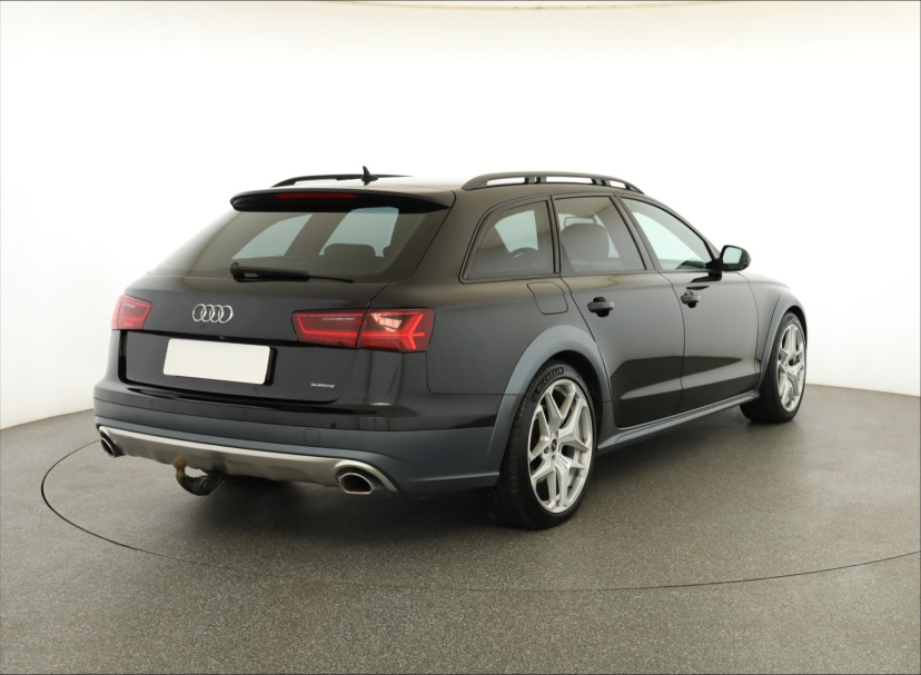Audi A6 Allroad, 2015