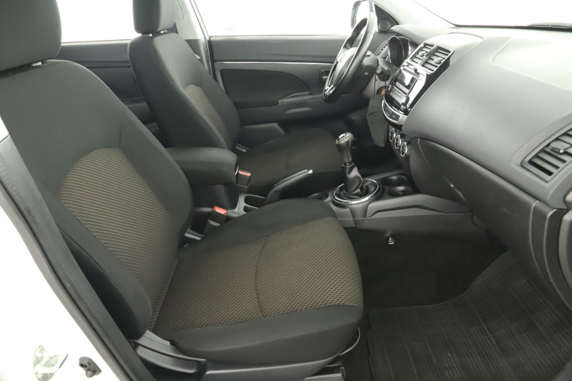 Mitsubishi ASX, 2016