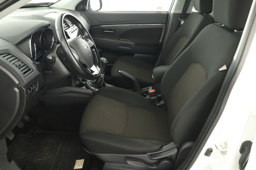 Mitsubishi ASX, 2016