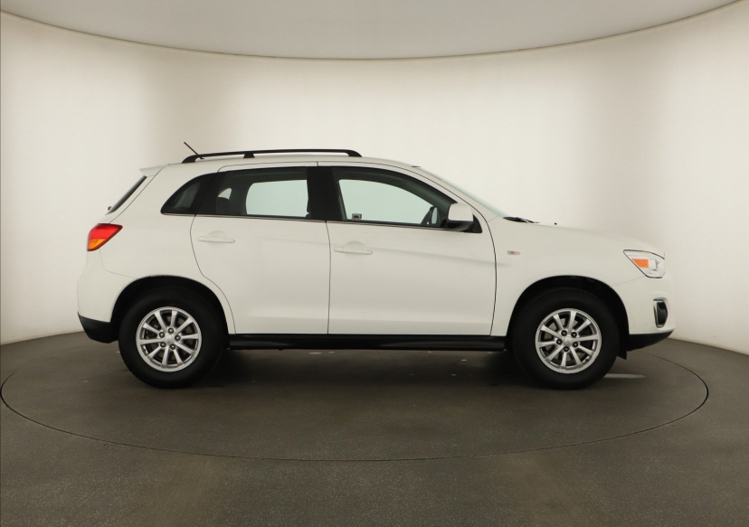 Mitsubishi ASX, 2016