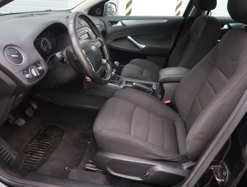 Ford Mondeo, 2011