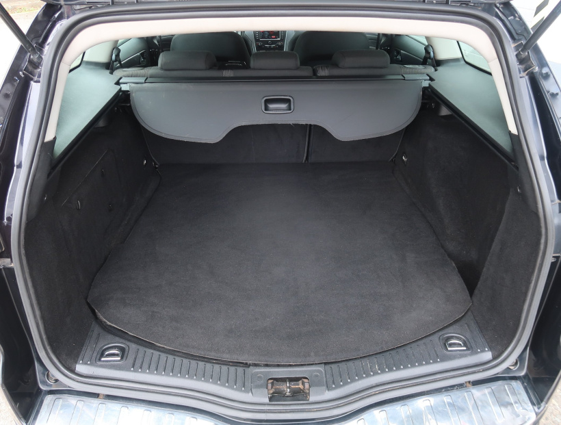 Ford Mondeo, 2011