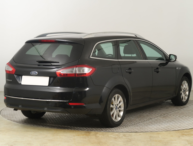 Ford Mondeo, 2011