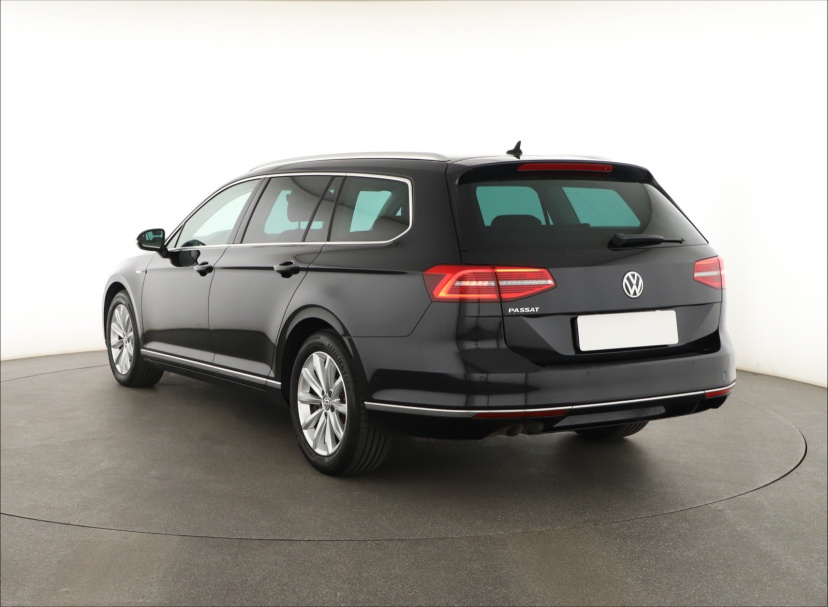 Volkswagen Passat, 2018