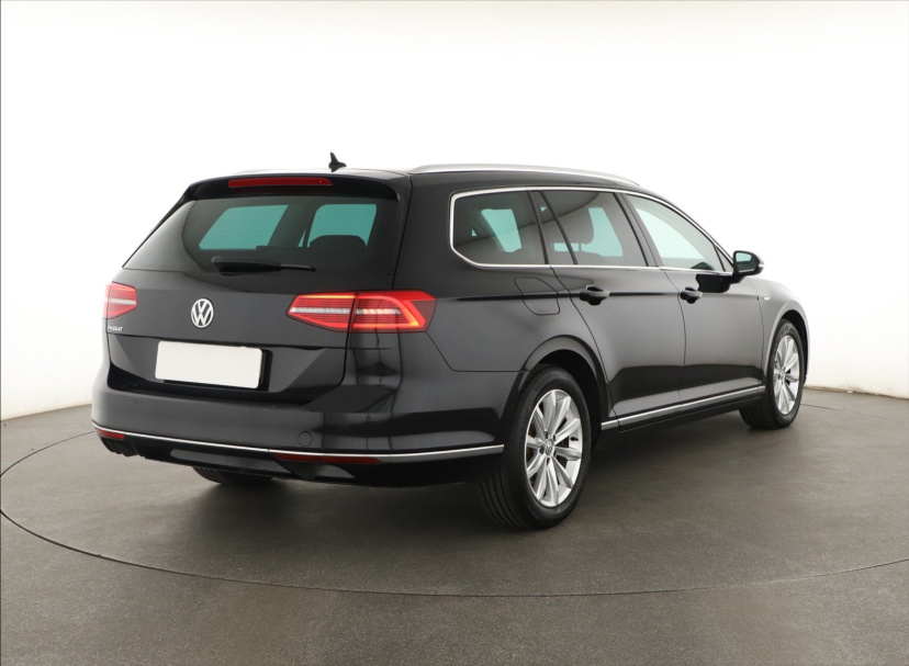 Volkswagen Passat, 2018