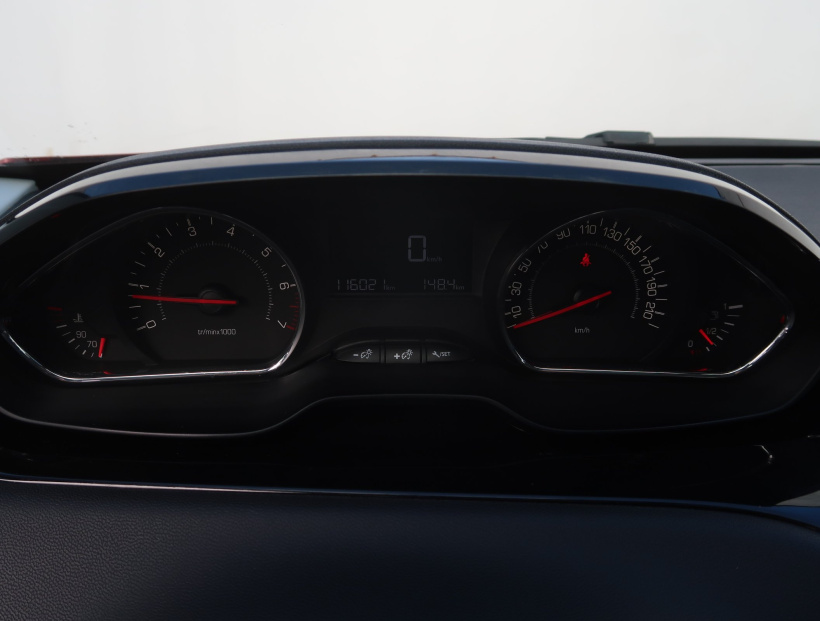 Peugeot 208, 2012