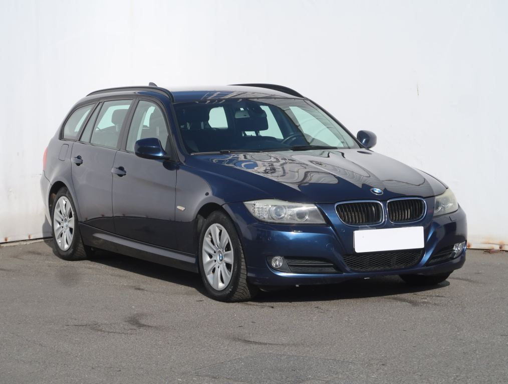 BMW 318 i, 2011